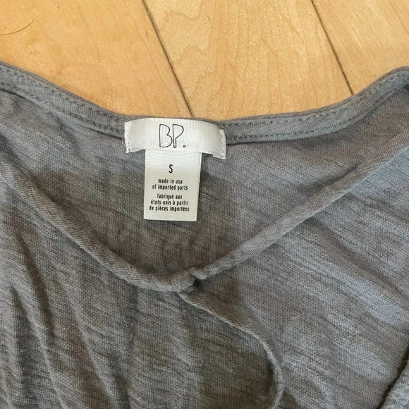 BP NORDSTROM Strap Detail T Shirt Short Sleeved Top - small - Picture 3 of 4